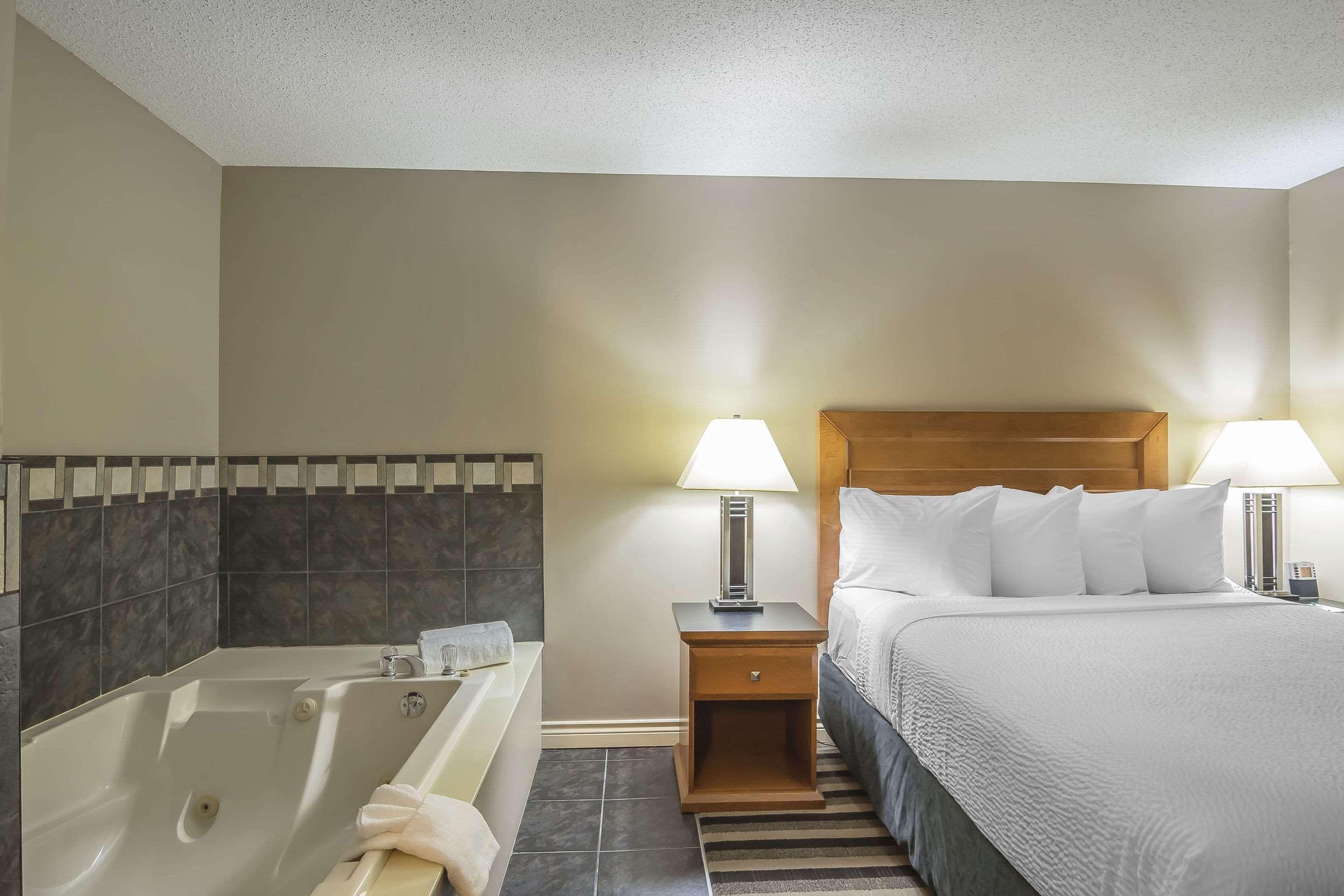 Quality Inn West Edmonton Extérieur photo